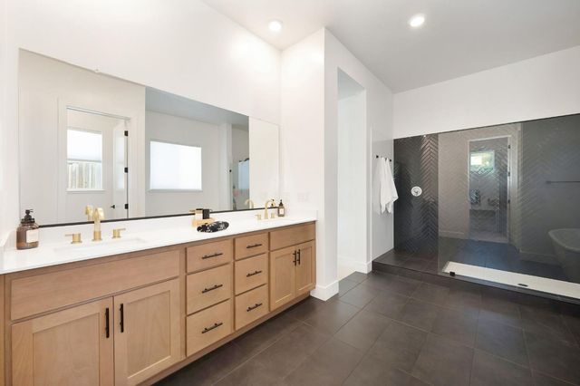 5085 Pryor Dr, Rescue, CA 95672
