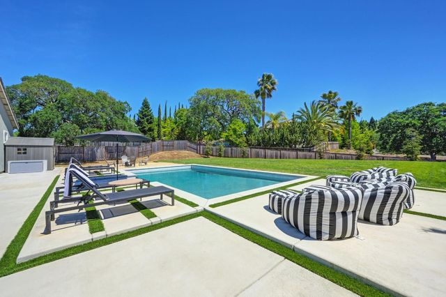 5085 Pryor Dr, Rescue, CA 95672