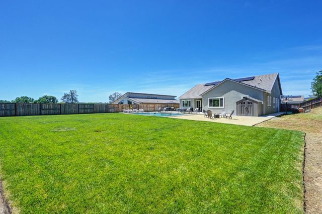 5085 Pryor Dr, Rescue, CA 95672