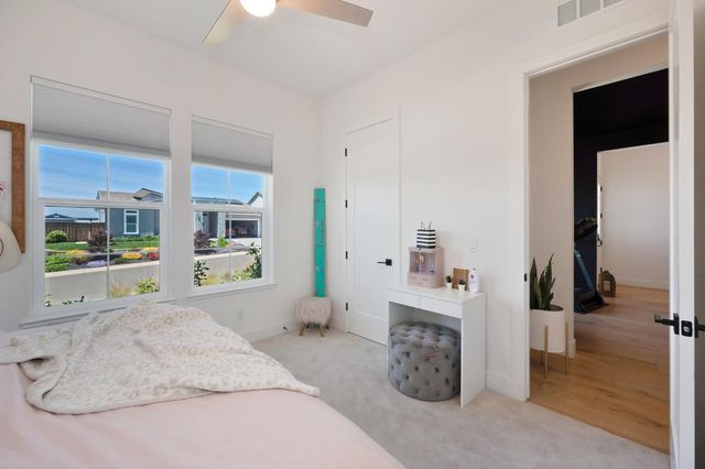 5085 Pryor Dr, Rescue, CA 95672