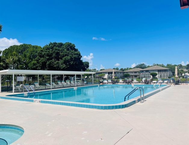 15 Lake Vista Trail 206, Port St Lucie, FL 34952