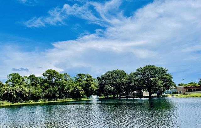 15 Lake Vista Trail 206, Port St Lucie, FL 34952