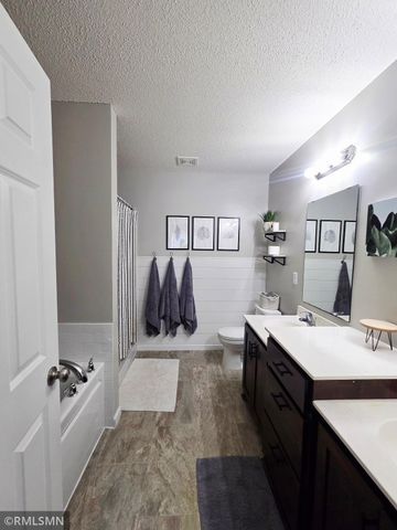 1667 Hidden Trail, Mayer, MN 55360