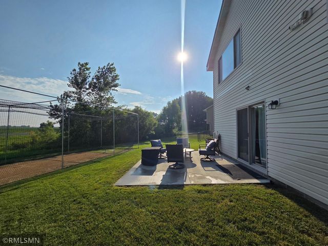 1667 Hidden Trail, Mayer, MN 55360