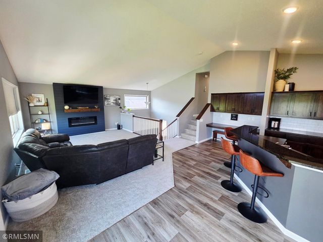 1667 Hidden Trail, Mayer, MN 55360