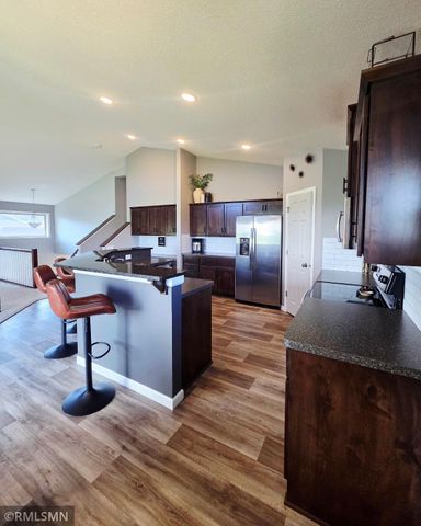1667 Hidden Trail, Mayer, MN 55360