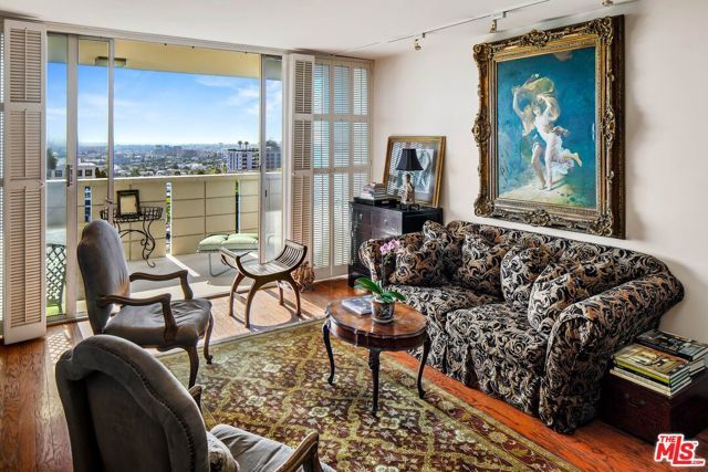 8787 Shoreham Drive 310, West Hollywood, CA 90069
