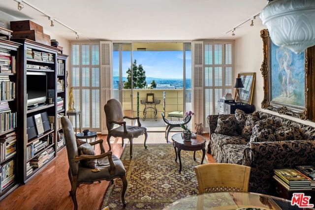 8787 Shoreham Drive 310, West Hollywood, CA 90069