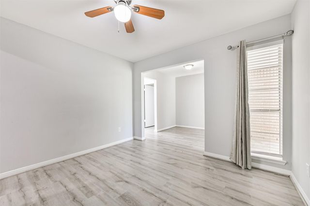311 Stonehenge Lane, Friendswood, TX 77546