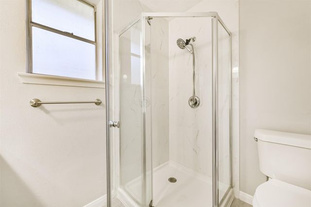 311 Stonehenge Lane, Friendswood, TX 77546