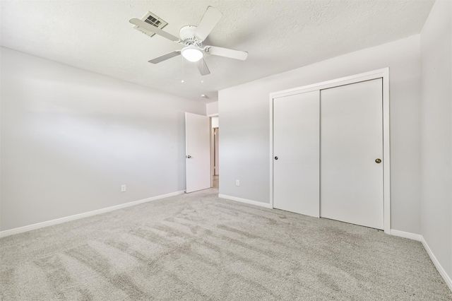 311 Stonehenge Lane, Friendswood, TX 77546