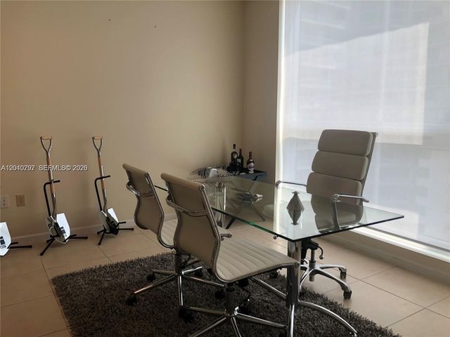 175 SW 7th St 1805, Miami, FL 33130