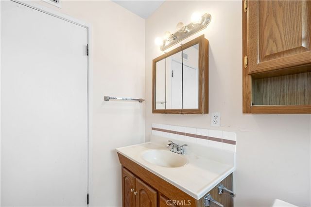 24200 Post Master, Harbor City, CA 90710