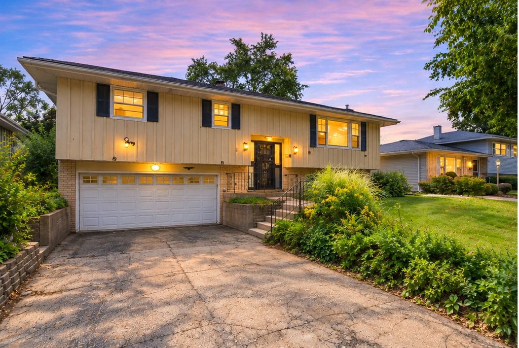 217 E Central Avenue, Lombard, IL 60148 — exterior