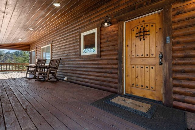 1212 CR 3107, Jacksonville, TX 75766