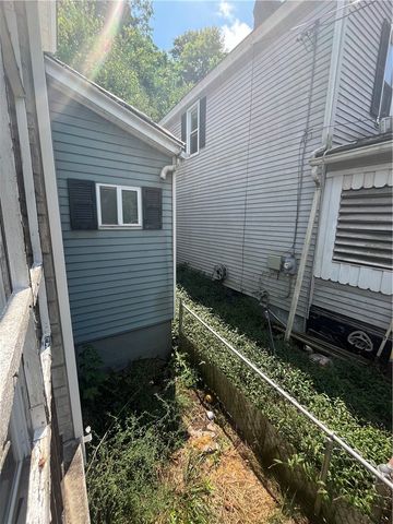 512 Glenn Street, Wilmerding, PA 15148
