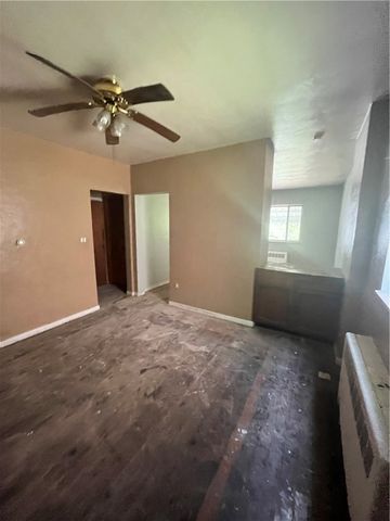 512 Glenn Street, Wilmerding, PA 15148