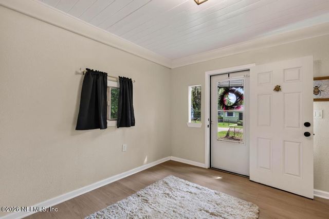 9046 TYLER Avenue, Jacksonville, FL 32208
