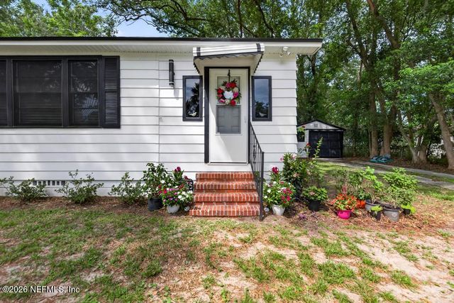 9046 TYLER Avenue, Jacksonville, FL 32208