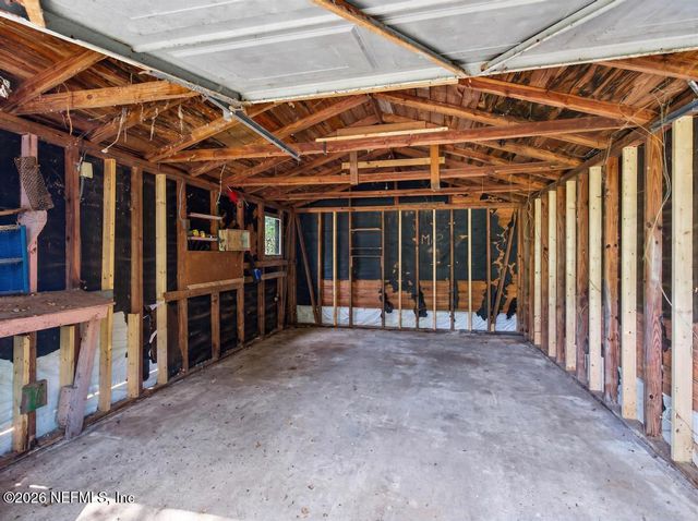 9046 TYLER Avenue, Jacksonville, FL 32208