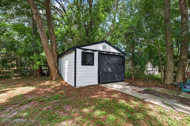 9046 TYLER Avenue, Jacksonville, FL 32208