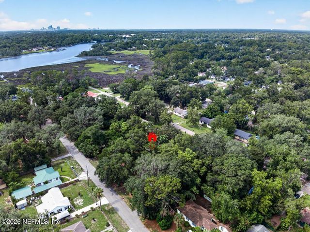 9046 TYLER Avenue, Jacksonville, FL 32208