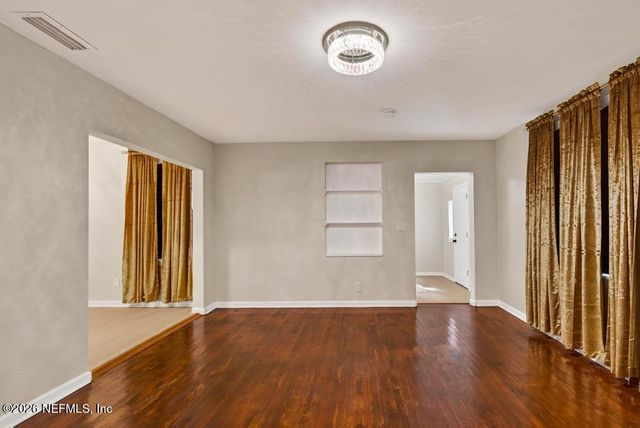 9046 TYLER Avenue, Jacksonville, FL 32208