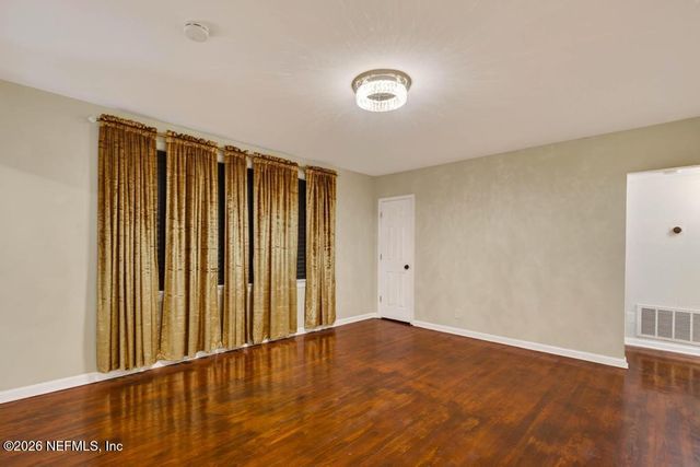 9046 TYLER Avenue, Jacksonville, FL 32208