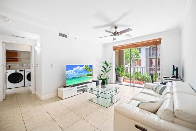 6861 SW 44th Street 202, Miami, FL 33155