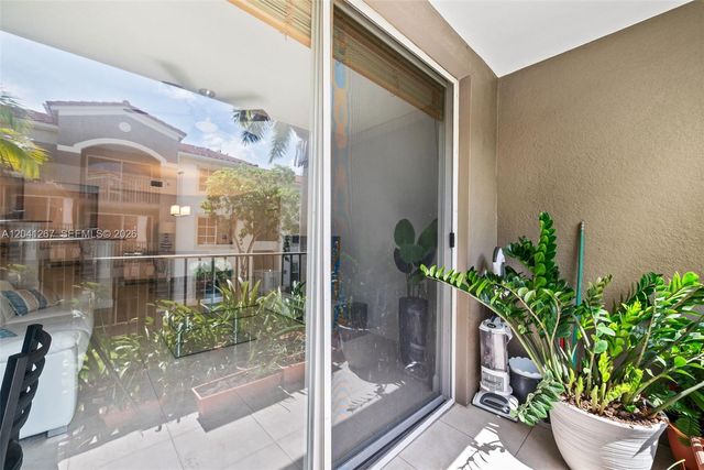 6861 SW 44th Street 202, Miami, FL 33155