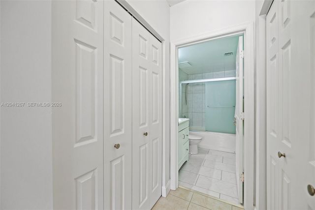 6861 SW 44th Street 202, Miami, FL 33155