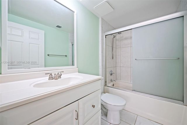 6861 SW 44th Street 202, Miami, FL 33155
