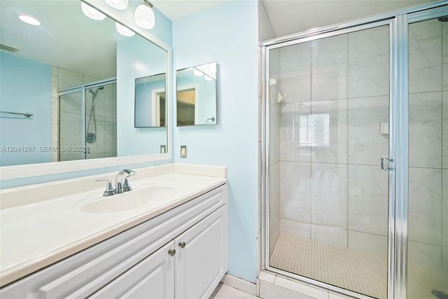 6861 SW 44th Street 202, Miami, FL 33155