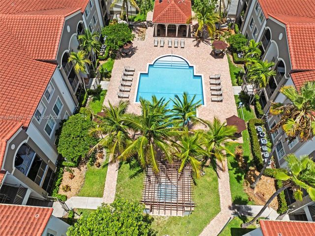 6861 SW 44th Street 202, Miami, FL 33155