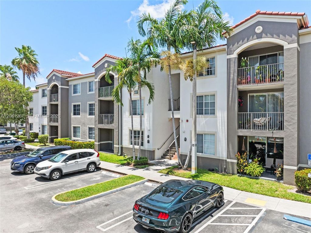 6861 SW 44th Street 202, Miami, FL 33155