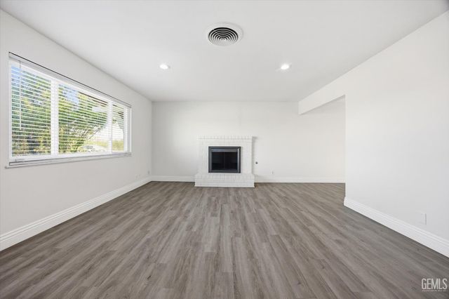 1154 State Avenue, Shafter, CA 93263