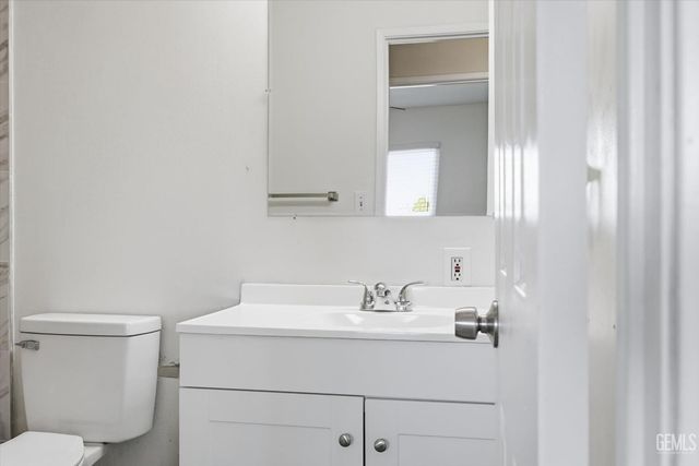 1154 State Avenue, Shafter, CA 93263