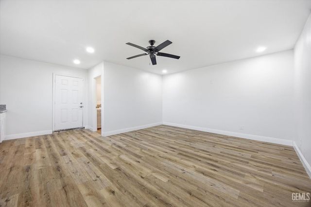 1154 State Avenue, Shafter, CA 93263