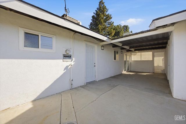 1154 State Avenue, Shafter, CA 93263