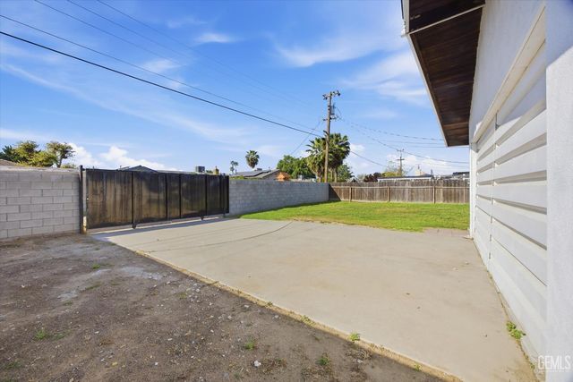 1154 State Avenue, Shafter, CA 93263