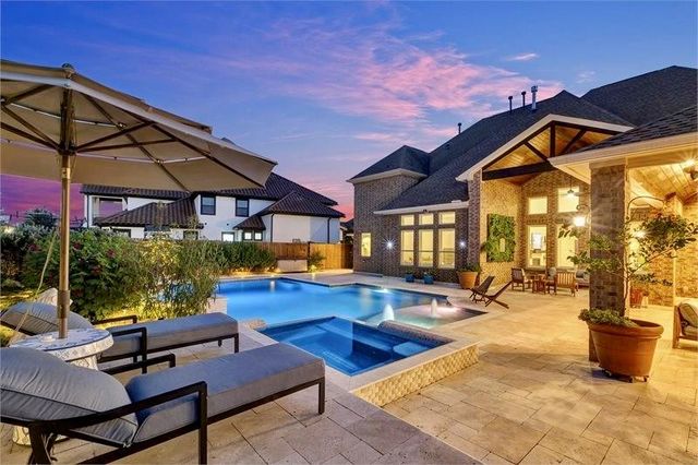 10210 Grape Creek Grove Lane, Cypress, TX 77433