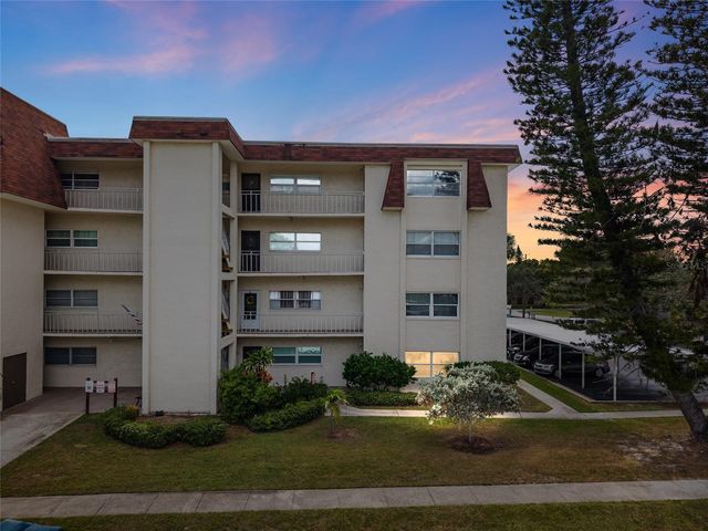 209 NE LINCOLN CIRCLE N 109, St Petersburg, FL 33702