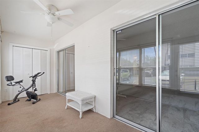 209 NE LINCOLN CIRCLE N 109, St Petersburg, FL 33702