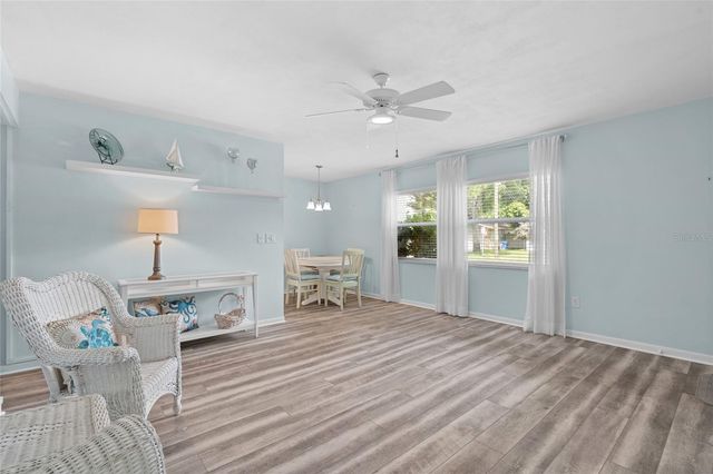 209 NE LINCOLN CIRCLE N 109, St Petersburg, FL 33702