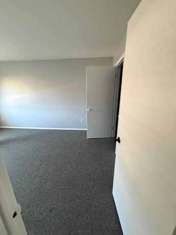7708 Manor Circle Apt 103, Westland, MI 48185