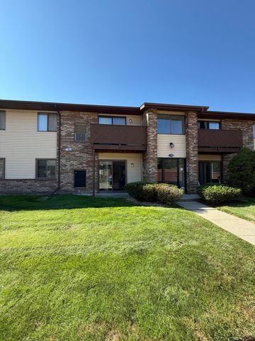 7708 Manor Circle Apt 103, Westland, MI 48185