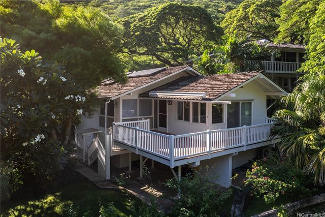 1555 Kalaniiki Street 16, Honolulu, HI 96821