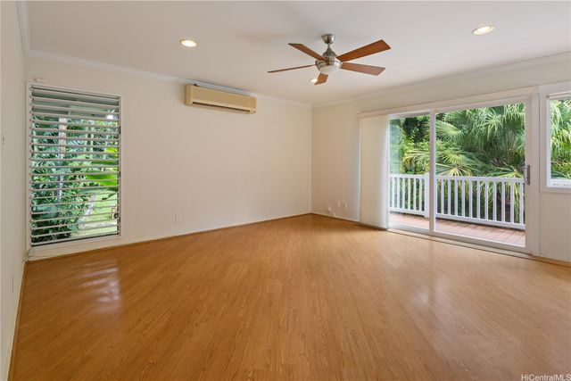 1555 Kalaniiki Street 16, Honolulu, HI 96821