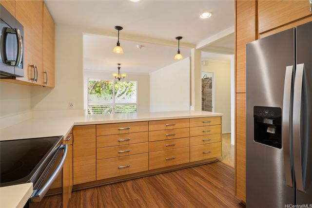 1555 Kalaniiki Street 16, Honolulu, HI 96821