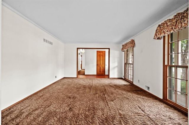 9516 Buena Vista Street, Overland Park, KS 66207